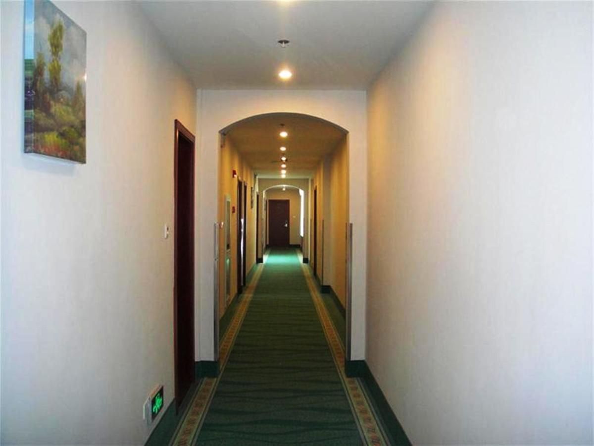Greentree Inn Shanghai Songjiang University City New Songjiang Road Express Hotel ภายนอก รูปภาพ