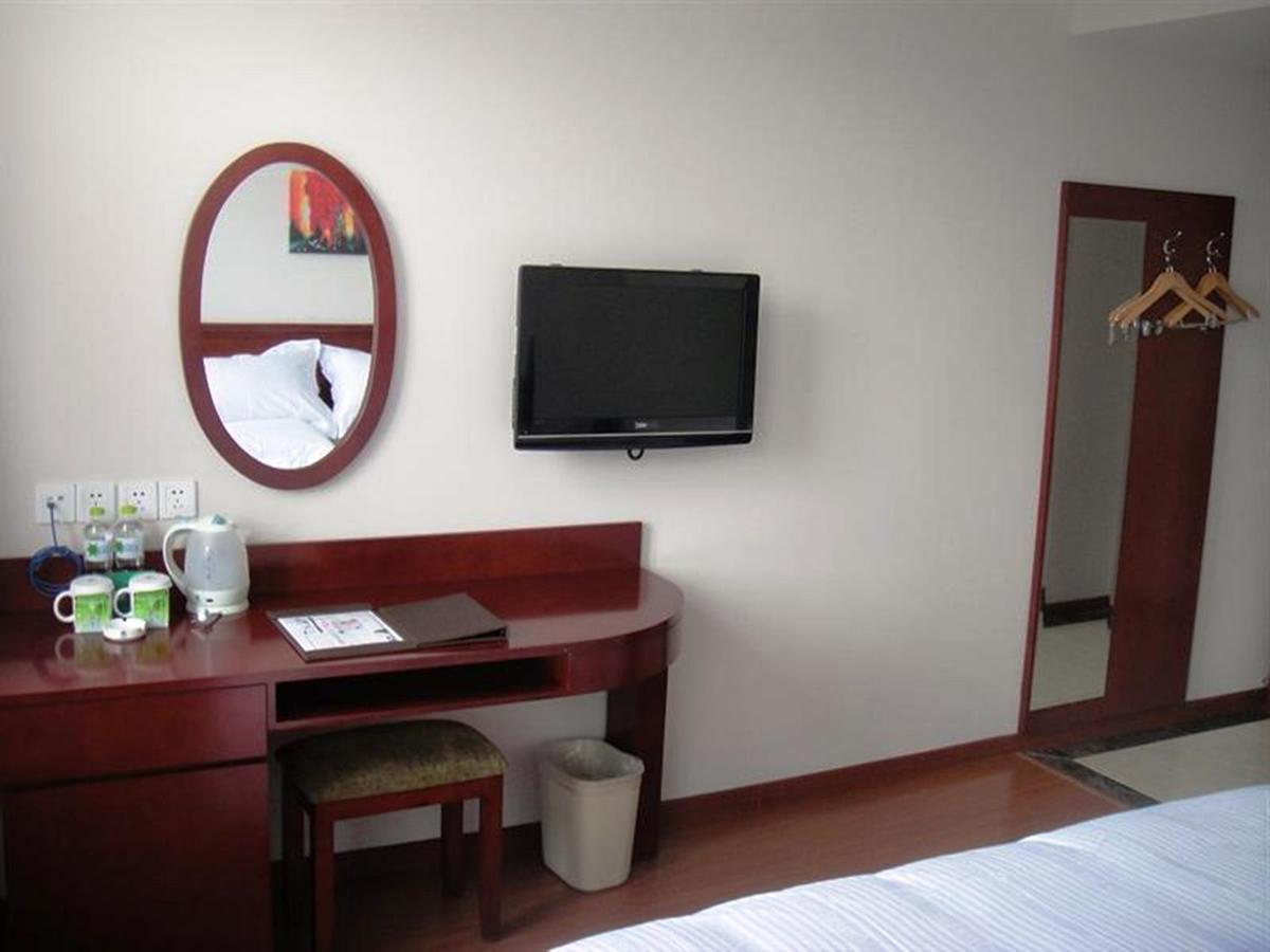 Greentree Inn Shanghai Songjiang University City New Songjiang Road Express Hotel ภายนอก รูปภาพ