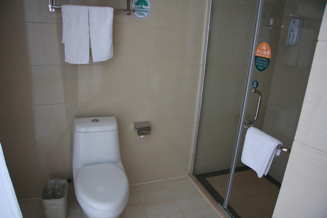 Greentree Inn Shanghai Songjiang University City New Songjiang Road Express Hotel ภายนอก รูปภาพ